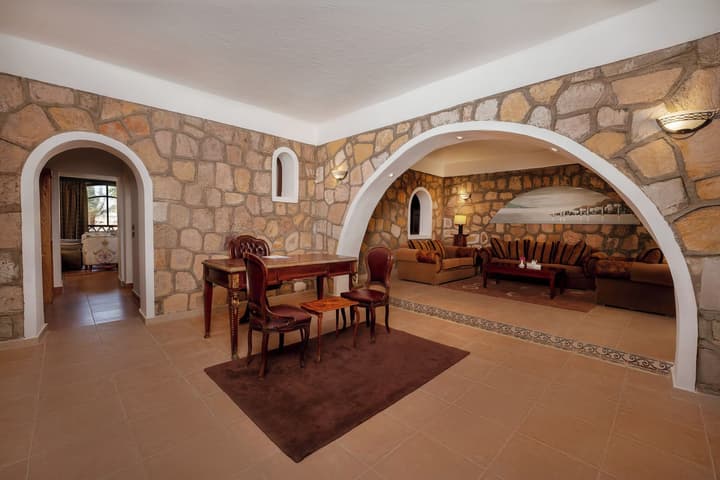 Seti Abu Simbel Lake Resort