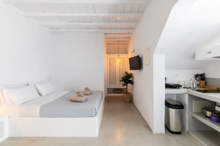 Mykonos Supreme Comfort Suites & Villas