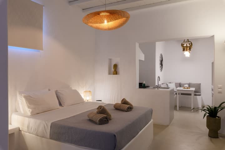 Mykonos Supreme Comfort Suites & Villas