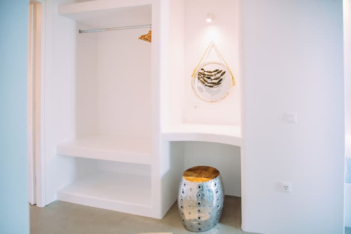 Mykonos Supreme Comfort Suites & Villas