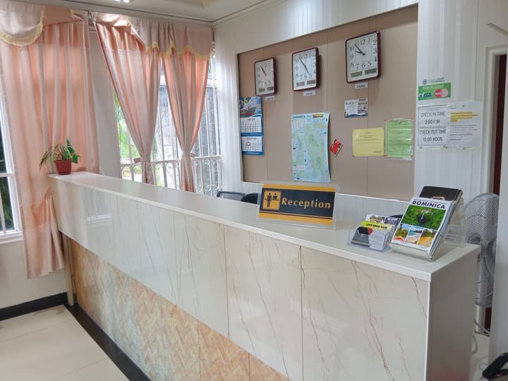 Riverside Hotel