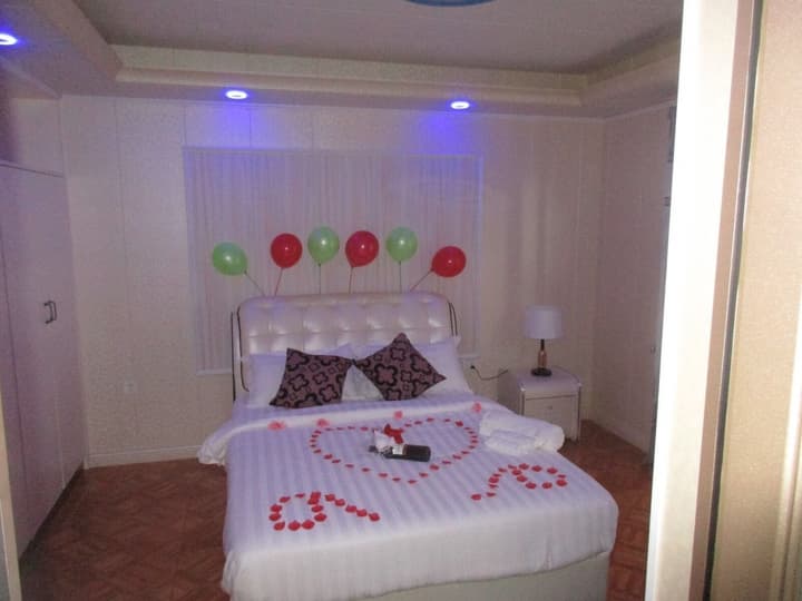 Riverside Hotel