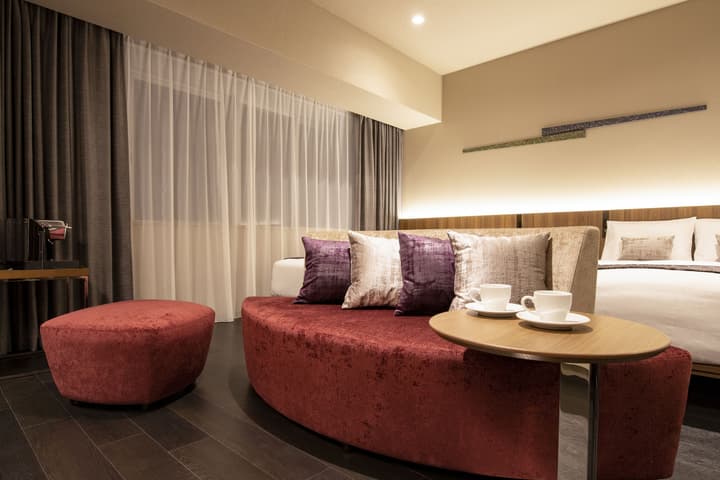 karaksa hotel grande Shin-Osaka Tower