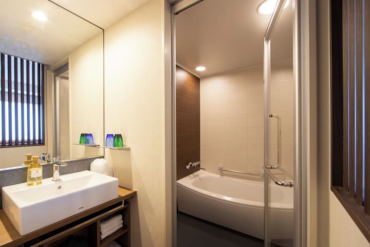 karaksa hotel grande Shin-Osaka Tower