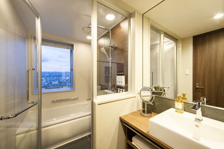 karaksa hotel grande Shin-Osaka Tower