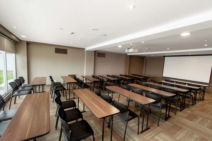 Hampton by Hilton Lima San Isidro