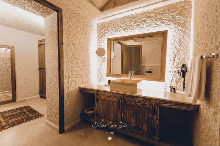 Nino Cave Suites