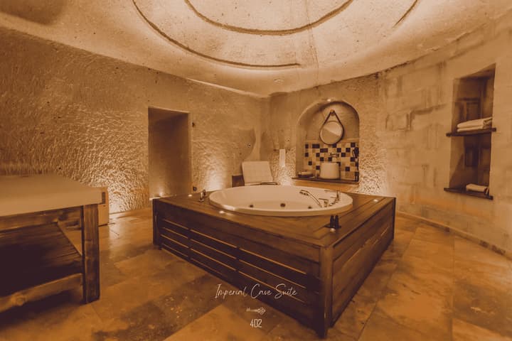 Nino Cave Suites