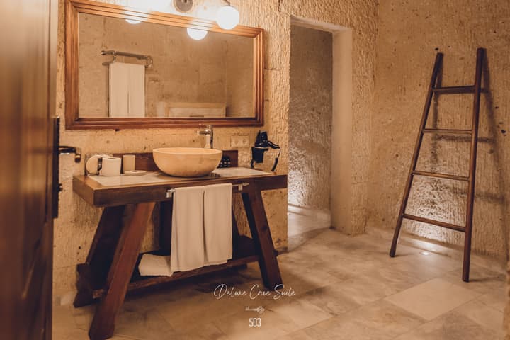 Nino Cave Suites