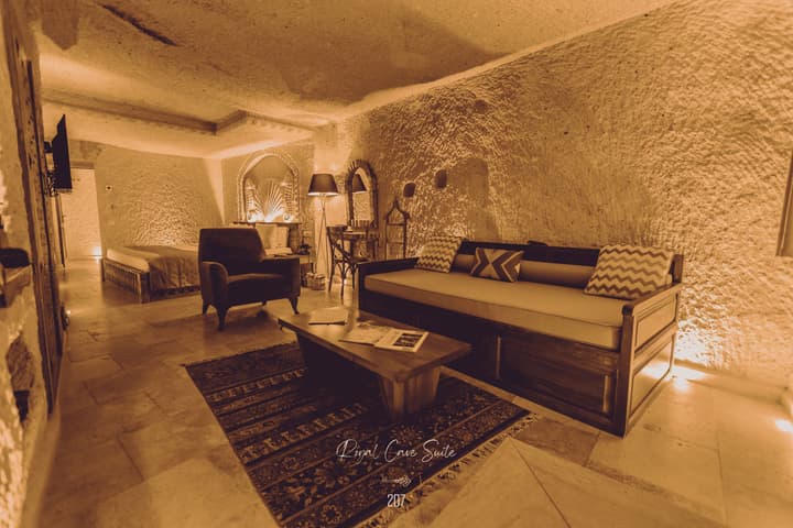 Nino Cave Suites