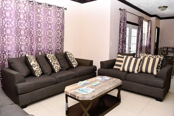 Island Turquoise Rental