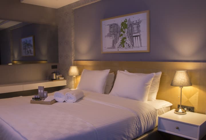 Four-G Hotel