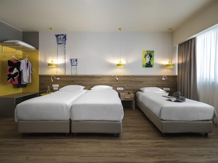 ibis Styles Athens Routes
