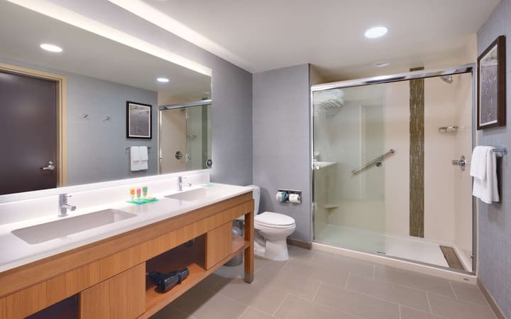 Hyatt Place Anchorage Midtown