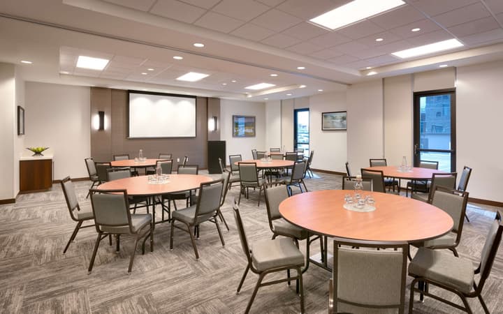 Hyatt Place Anchorage Midtown
