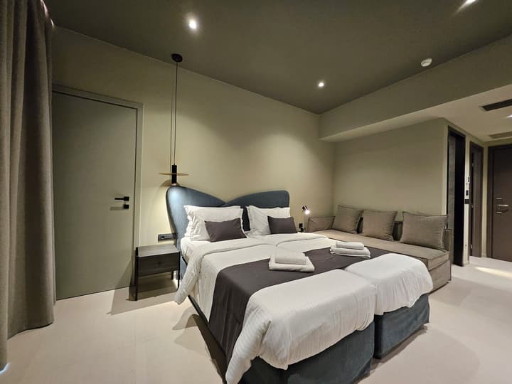 Petousis Hotel & Suites