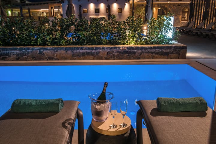 Petousis Hotel & Suites