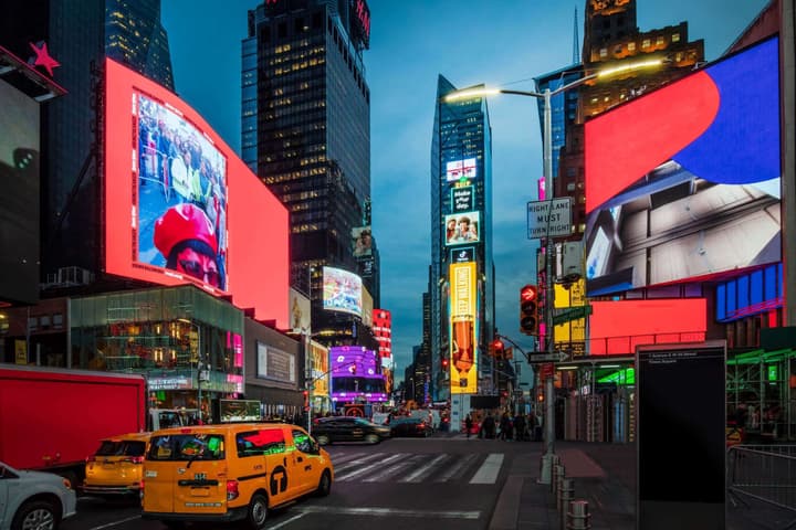 La Quinta Inn & Suites by Wyndham Times Square South
