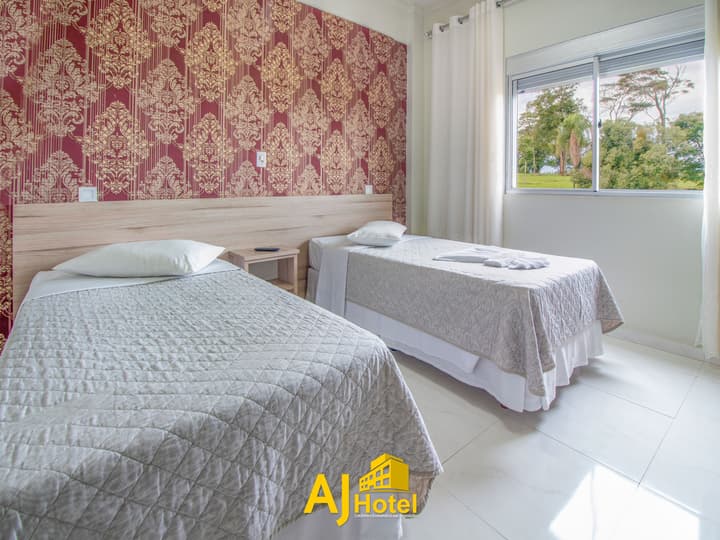 Aj Hotel