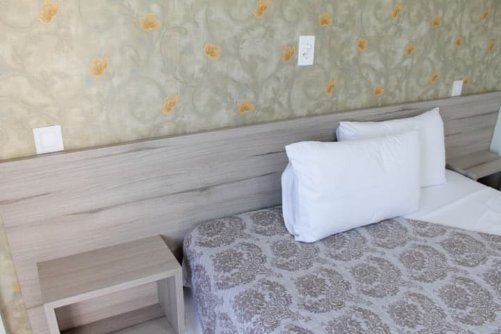Aj Hotel