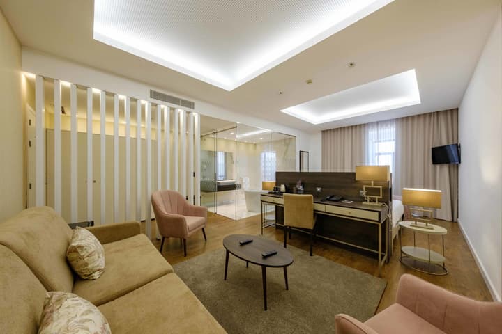 SDivine Fátima Hotel