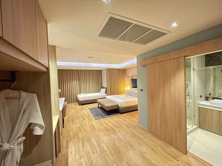W3 Hotel