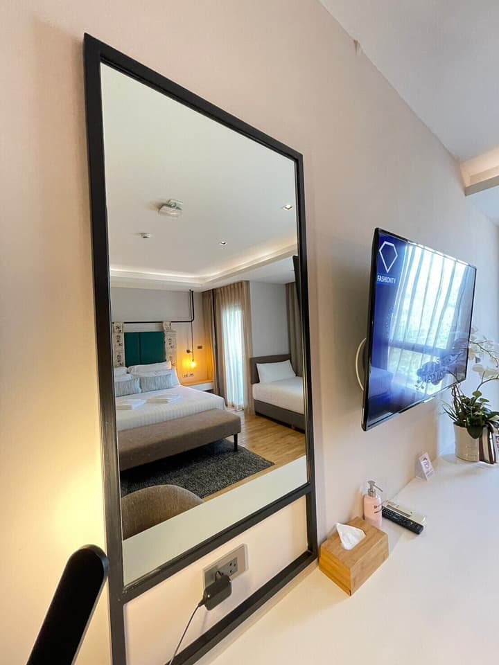 W3 Hotel