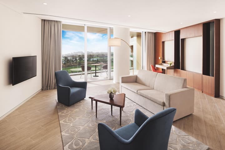 JA Lake View Hotel, Dubai