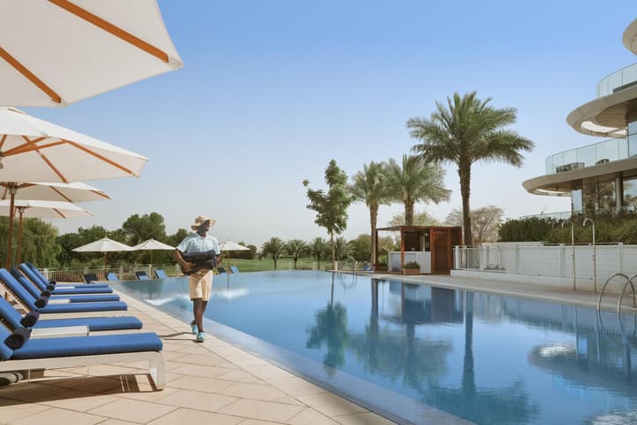 JA Lake View Hotel, Dubai
