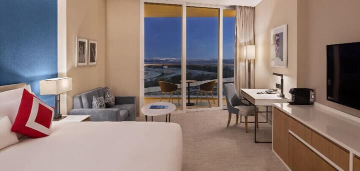 JA Lake View Hotel, Dubai