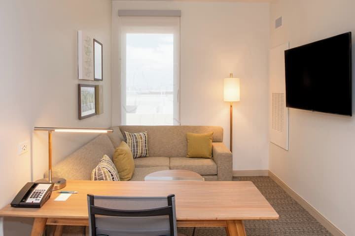 Element by Marriott Scottsdale at SkySong