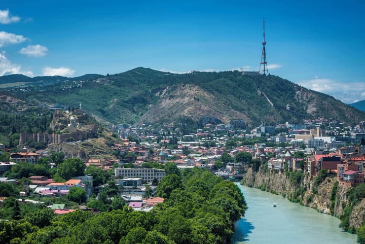 Golden Tulip Design Tbilisi