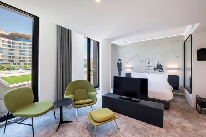 Golden Tulip Design Tbilisi