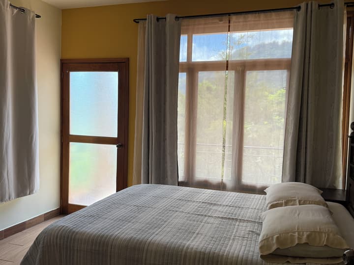 Jabel Tinamit Hotel & Villas