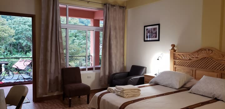 Jabel Tinamit Hotel & Villas
