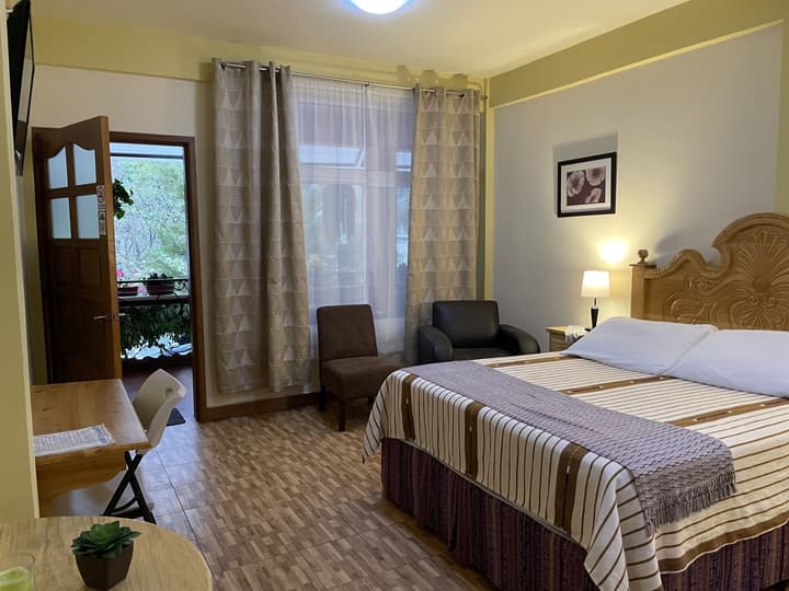 Jabel Tinamit Hotel & Villas