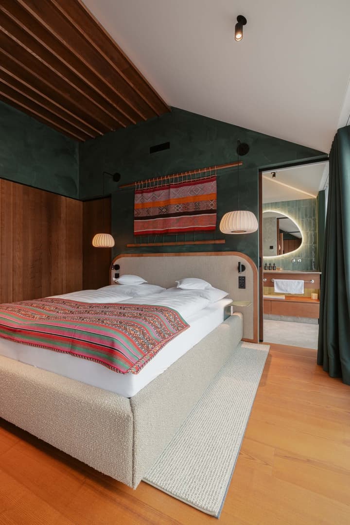New Hotel Kristberg in Lech with Spa, outdoor pool and panoramic view