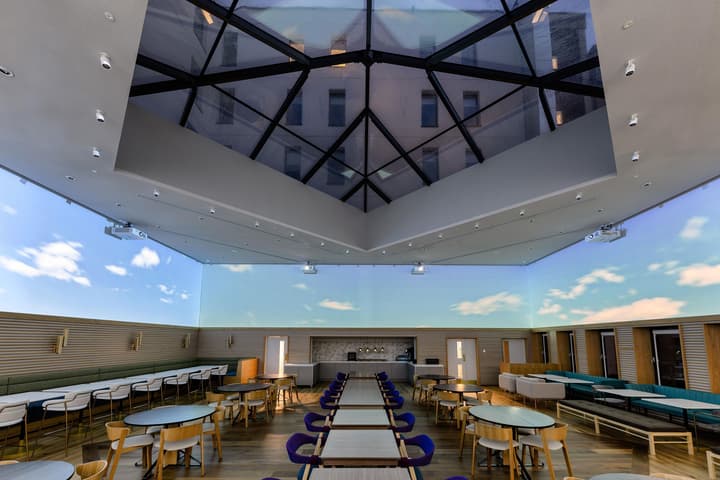 YOTEL Edinburgh, Select by Hilton