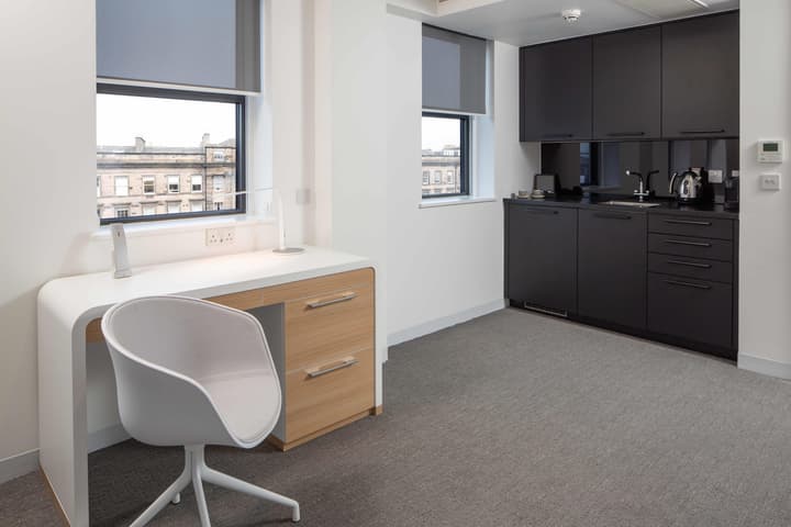 YOTEL Edinburgh, Select by Hilton
