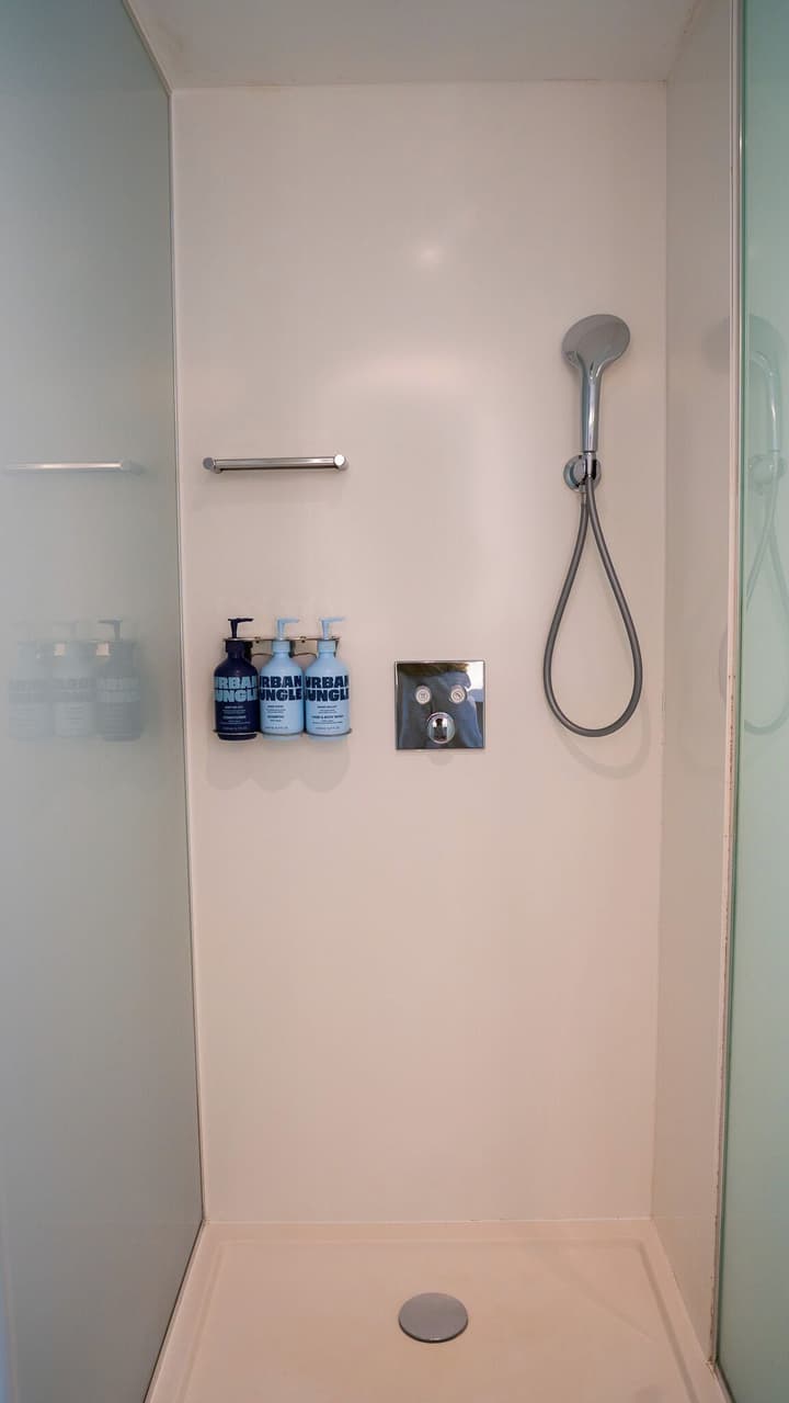 YOTEL Edinburgh, Select by Hilton