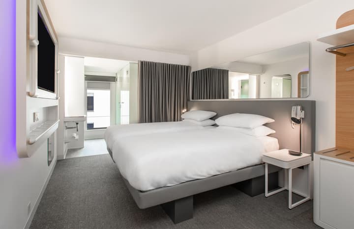 YOTEL Edinburgh, Select by Hilton