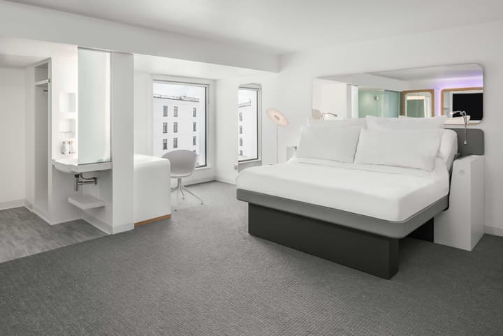 YOTEL Edinburgh