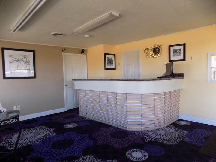 Budget Inn