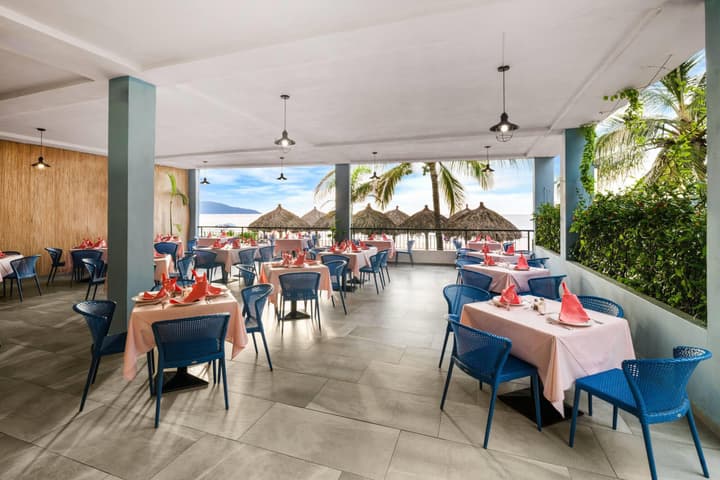 Decameron Isla Coral Guayabitos Ramada All Inclusive Resort