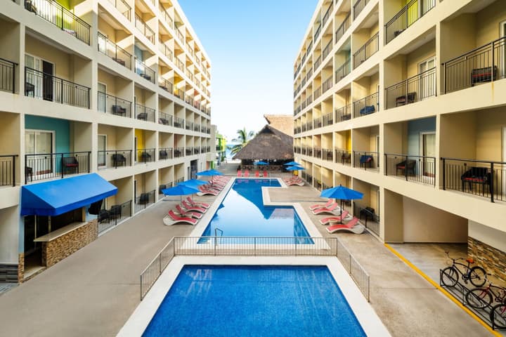 Decameron Isla Coral Guayabitos Ramada All Inclusive Resort