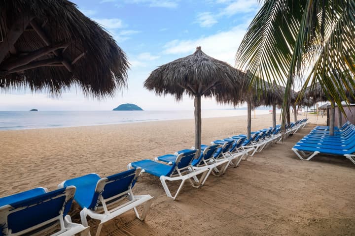 Decameron Isla Coral Guayabitos Ramada All Inclusive Resort