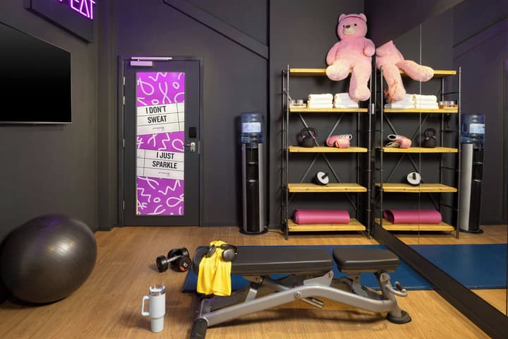 Moxy York