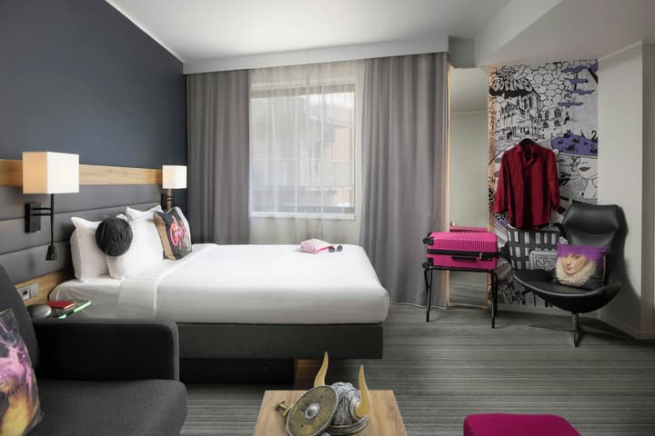 Moxy York