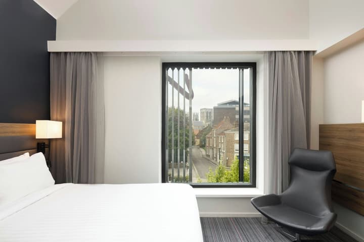 Moxy York