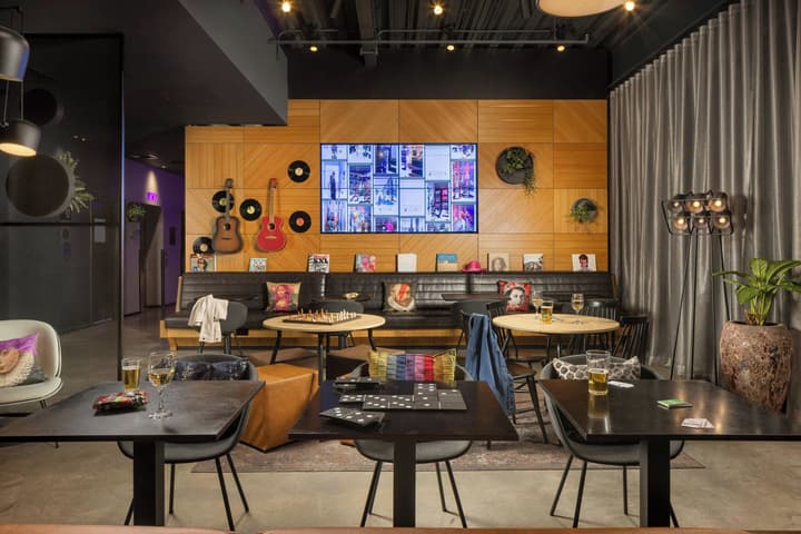 Moxy York